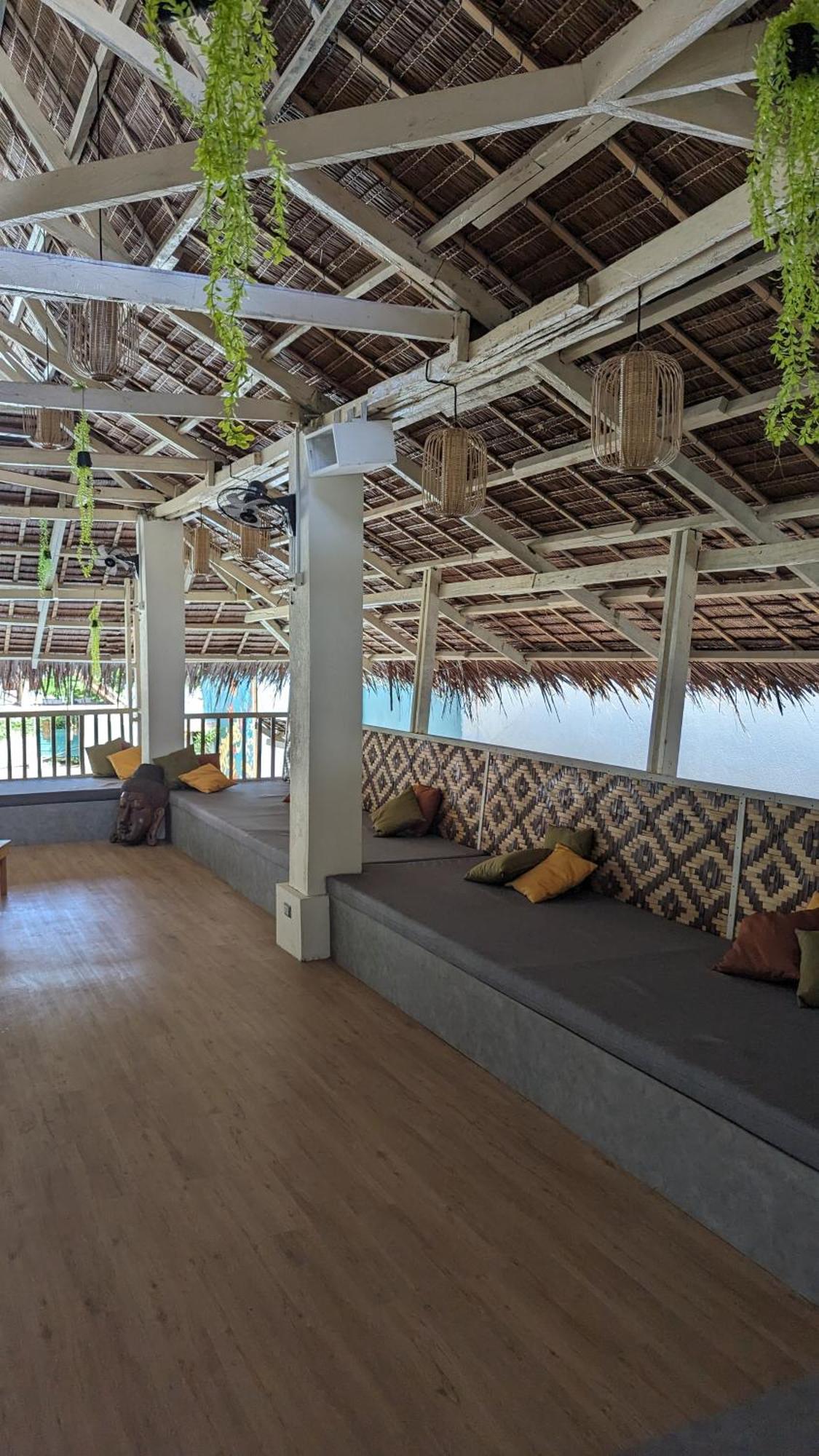 Happiness Hostel Boracay Balabag  Exteriör bild