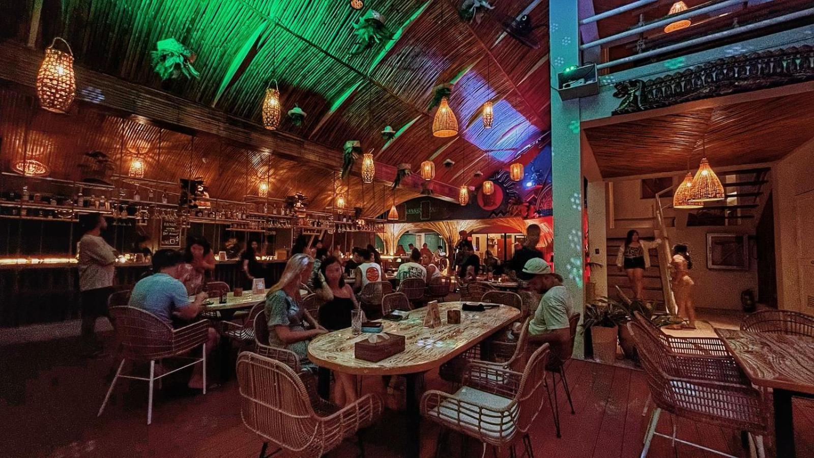 Happiness Hostel Boracay Balabag  Exteriör bild